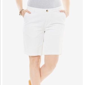 Capri Chino Short | Size 32W White Plus Size NWOT